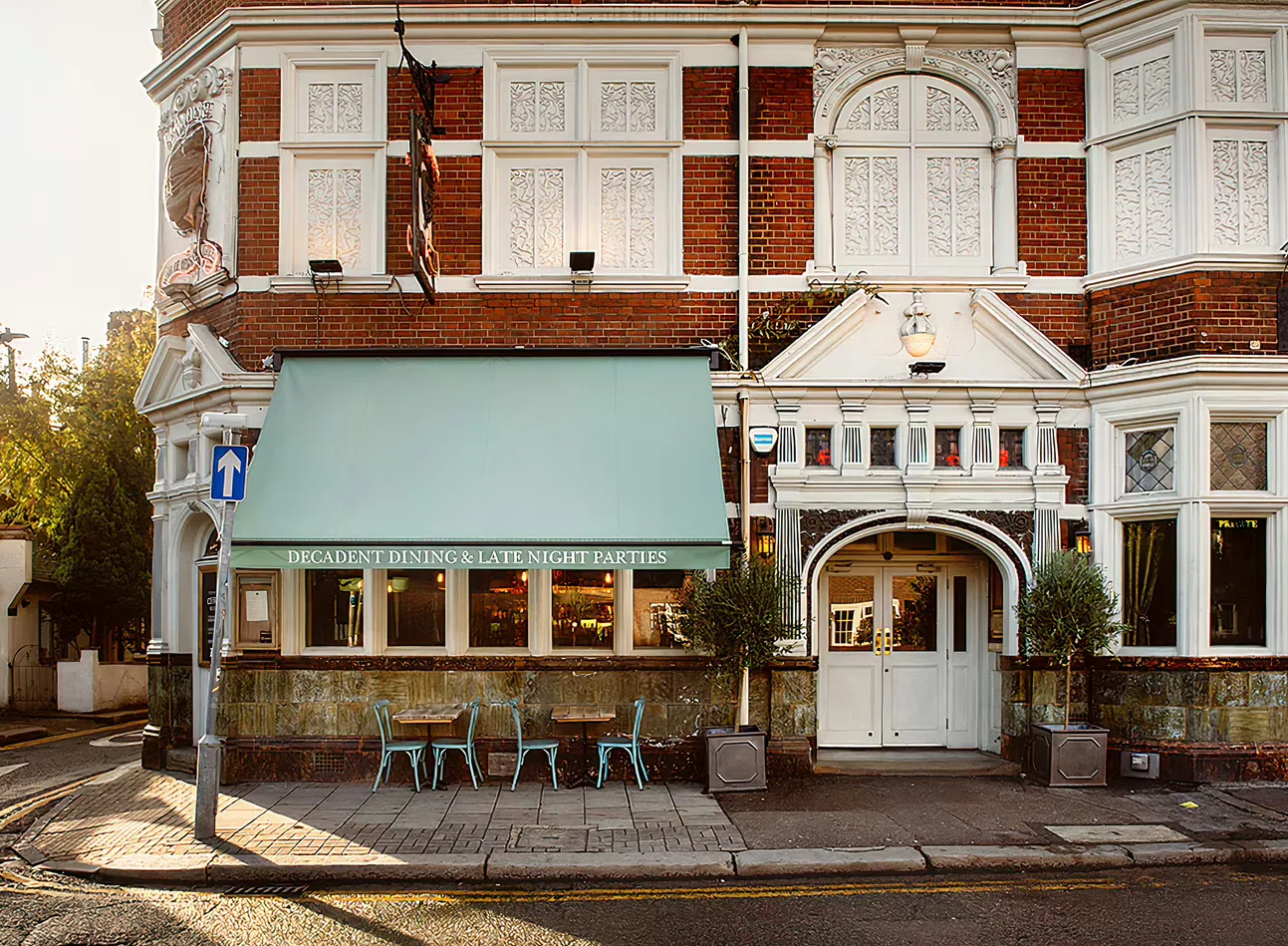 Interior of Paradise By Way of Kensal Green