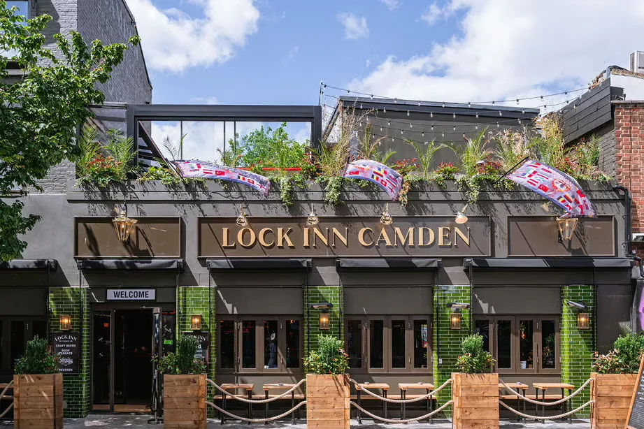 Interior of Lock Inn