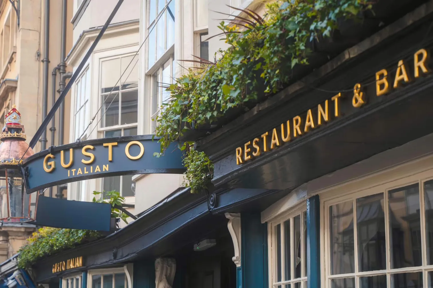 Interior of Gusto Italian Oxford