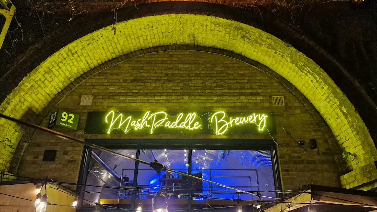 Interior of Mash Paddle Brewery