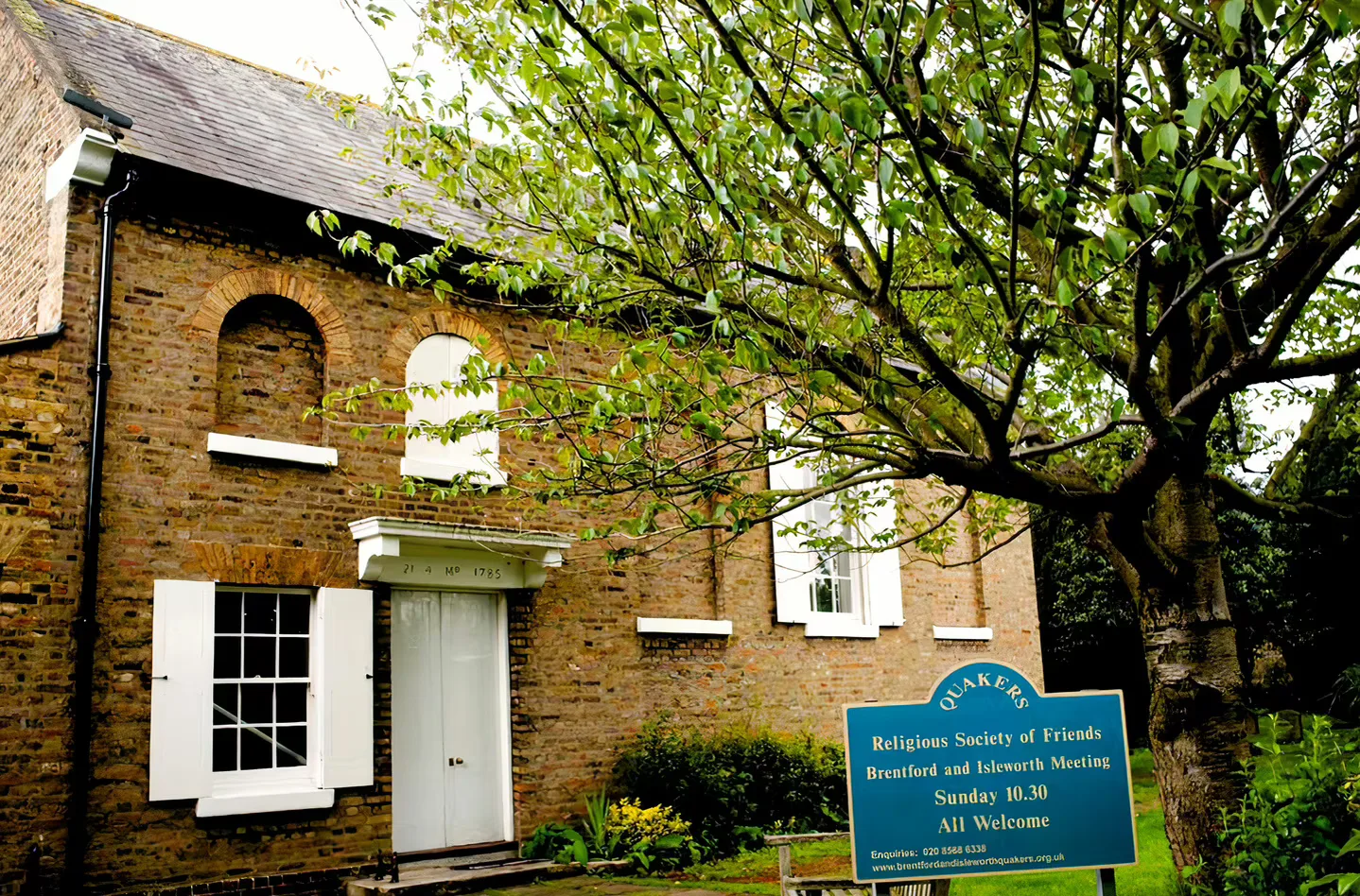 Interior of Brentford & Isleworth Quaker Meeting House