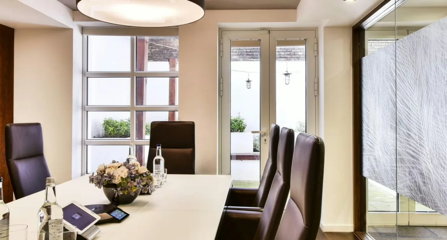 Interior of 14 Curzon Street