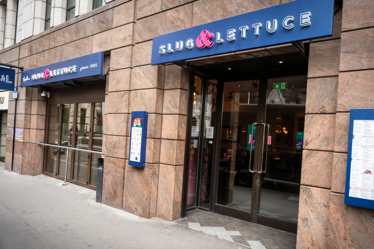 Interior of Slug and Lettuce St Mary Axe