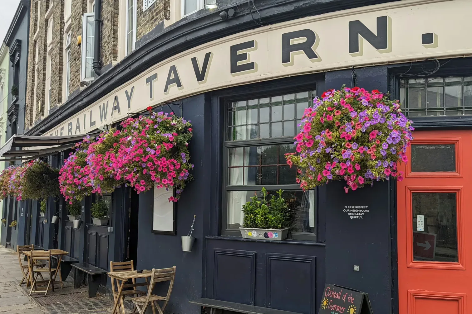 Interior of The Railway Tavern N16