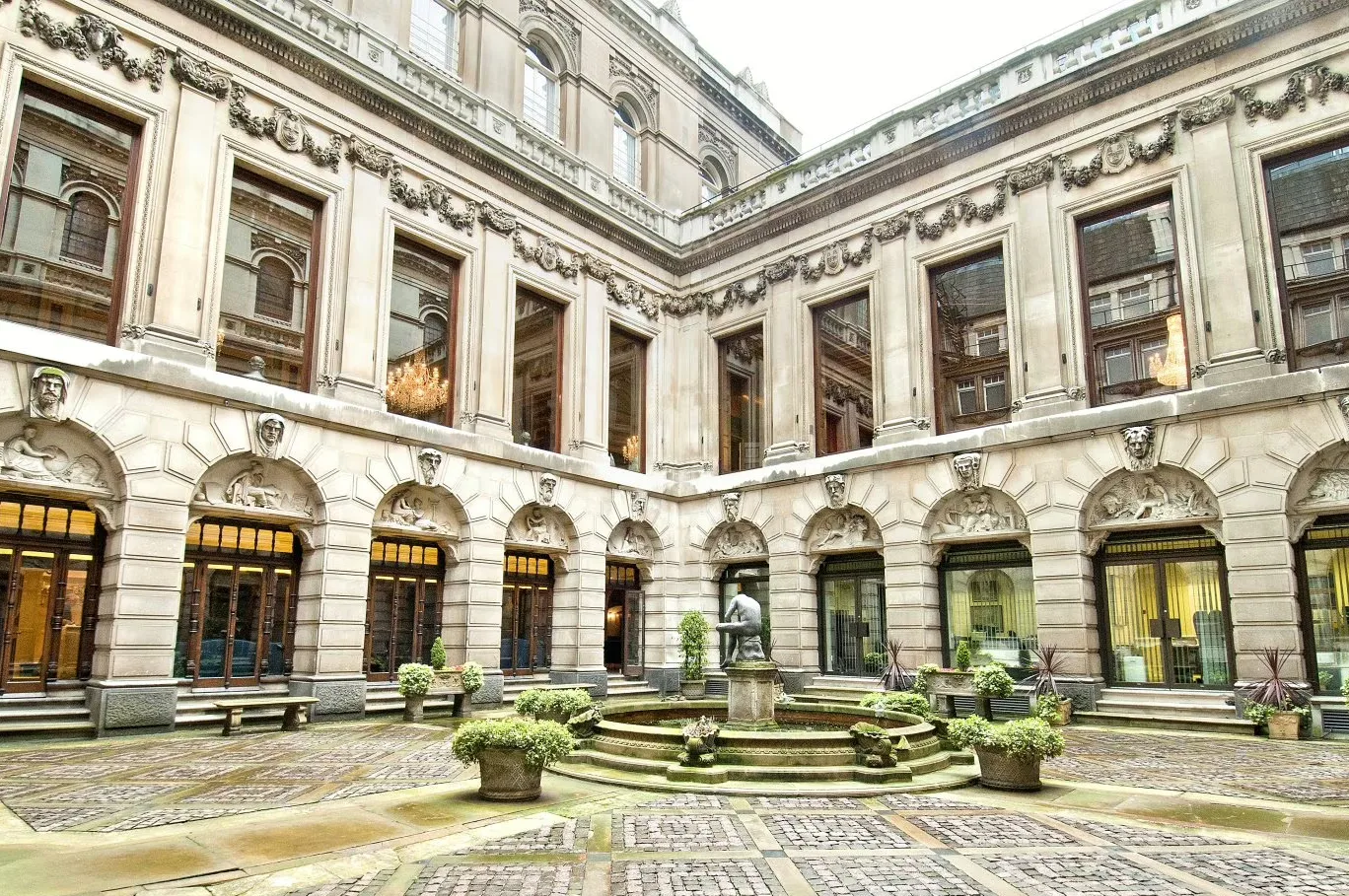 Interior of Drapers' Hall