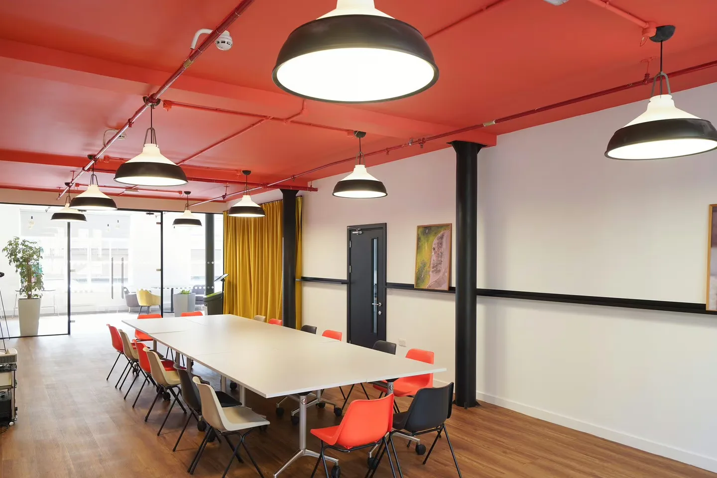 Interior of London Bridge Hive