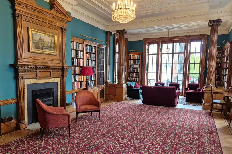 The Library at University Women's Club