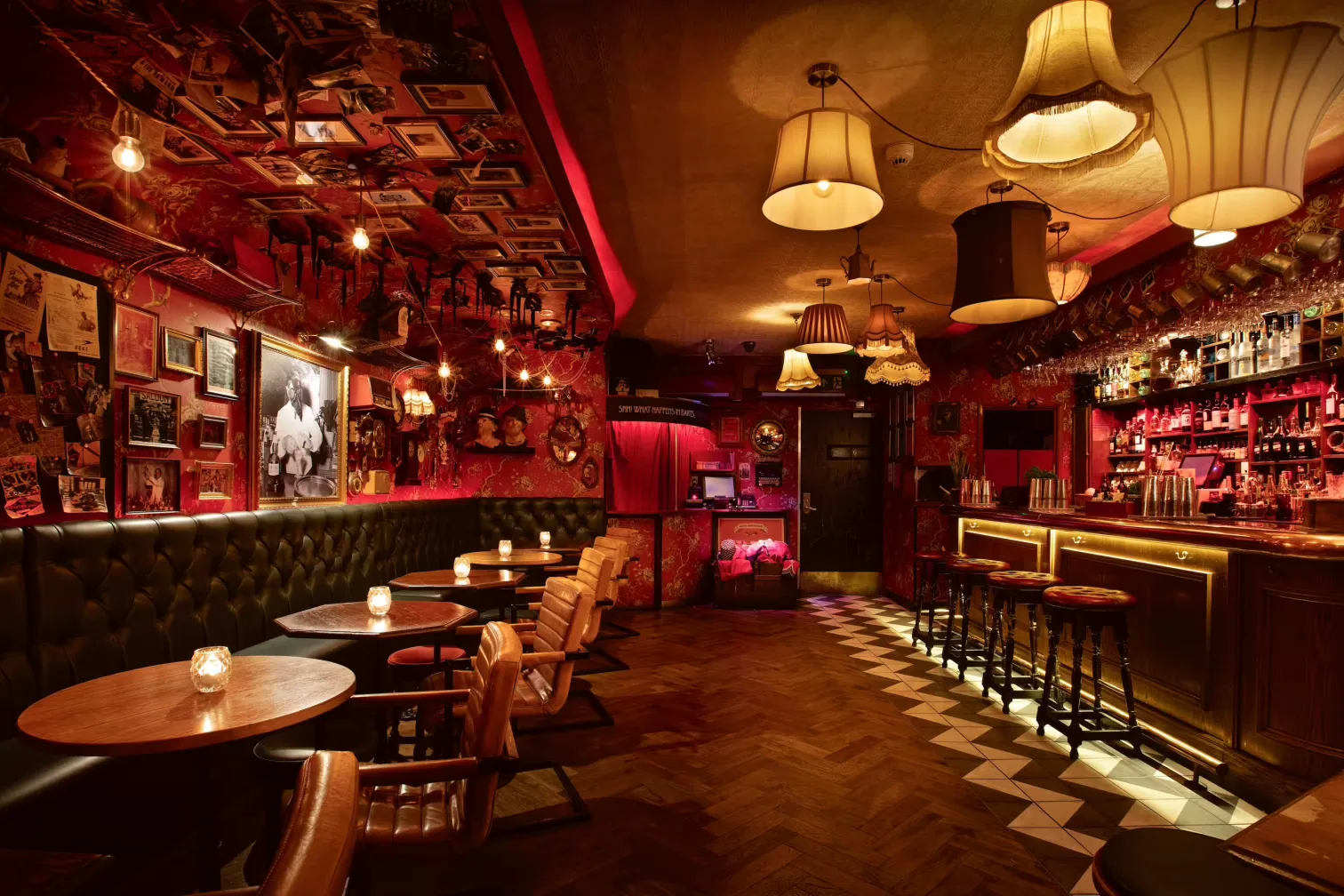 Interior of Barts