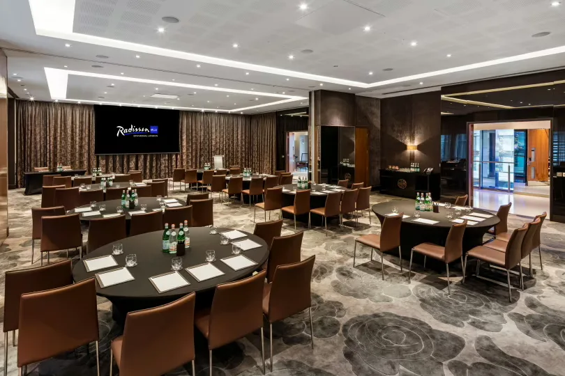 Ontario Room at Radisson Blu Hotel. London Canary Wharf East