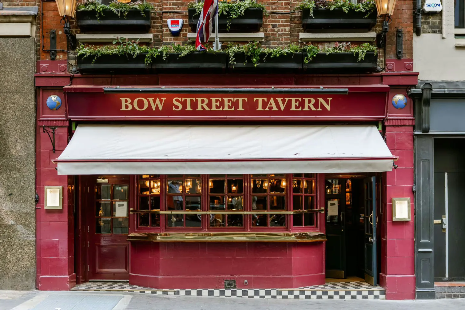 Interior of Bow Street Tavern