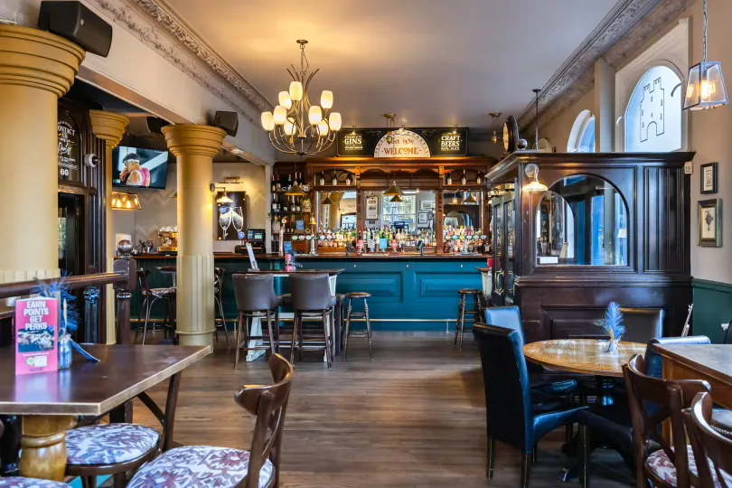 Interior of The Pembroke Castle, Primrose Hill