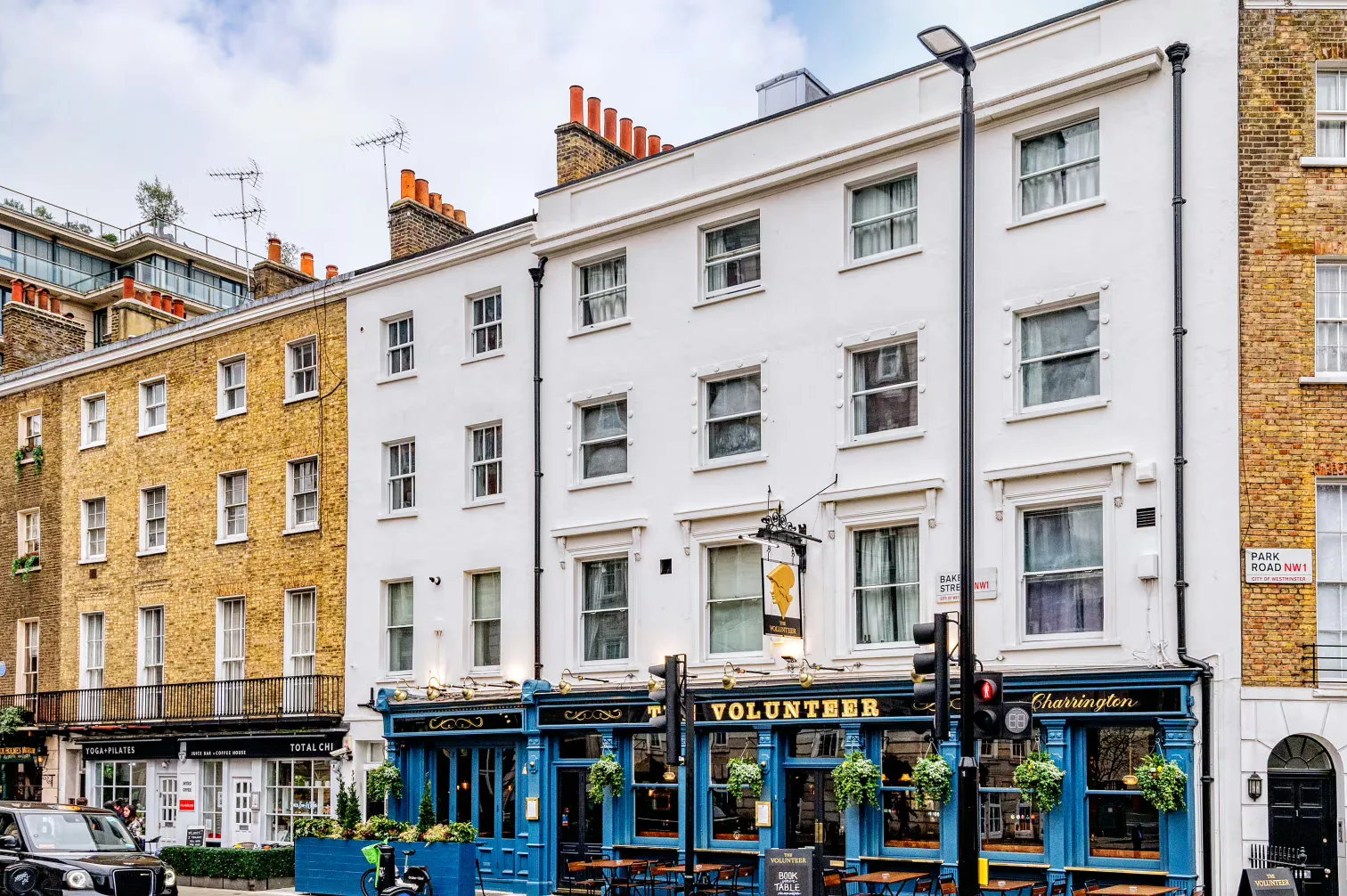 Interior of The Volunteer, Baker Street