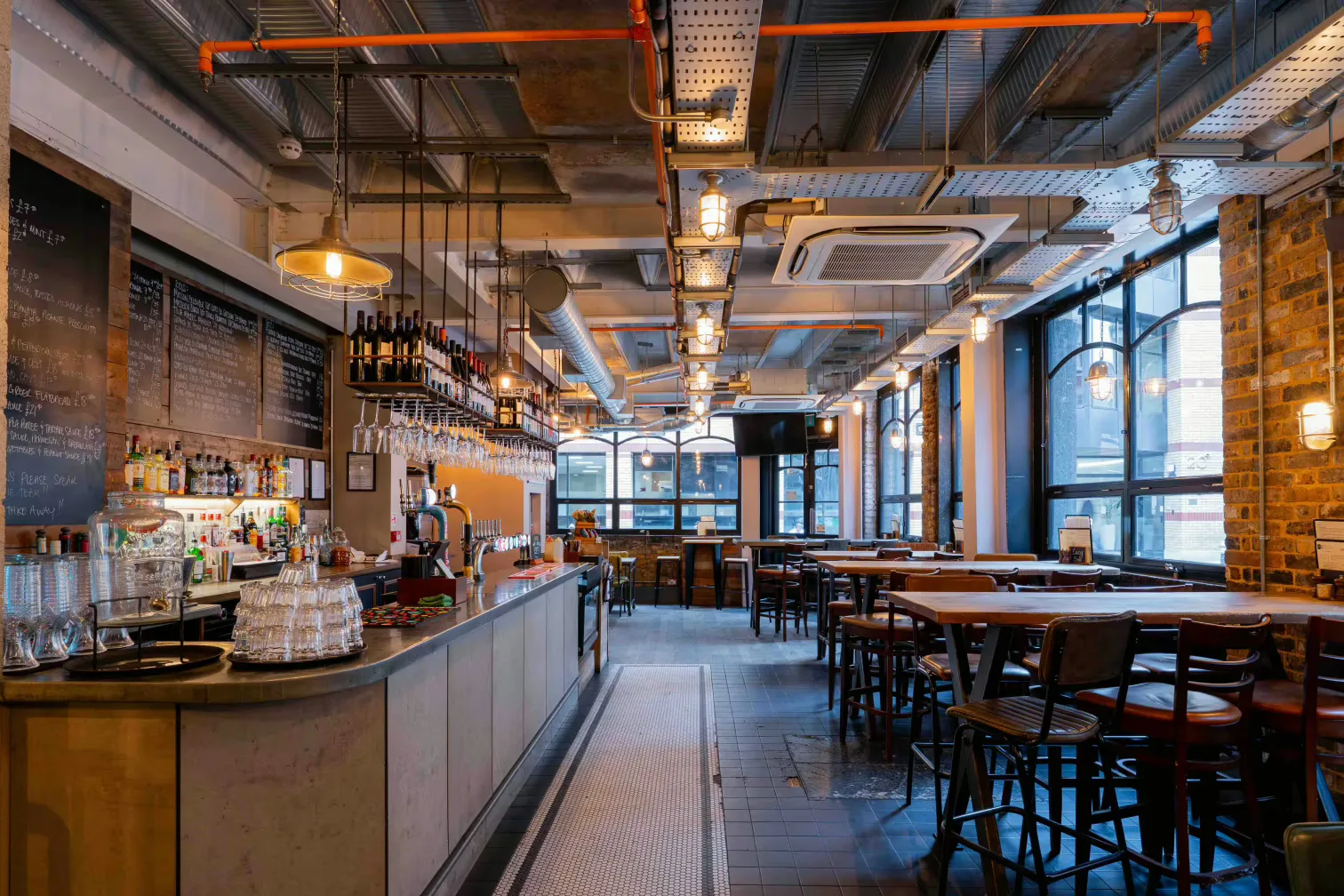 Interior of 26 Furnival Street