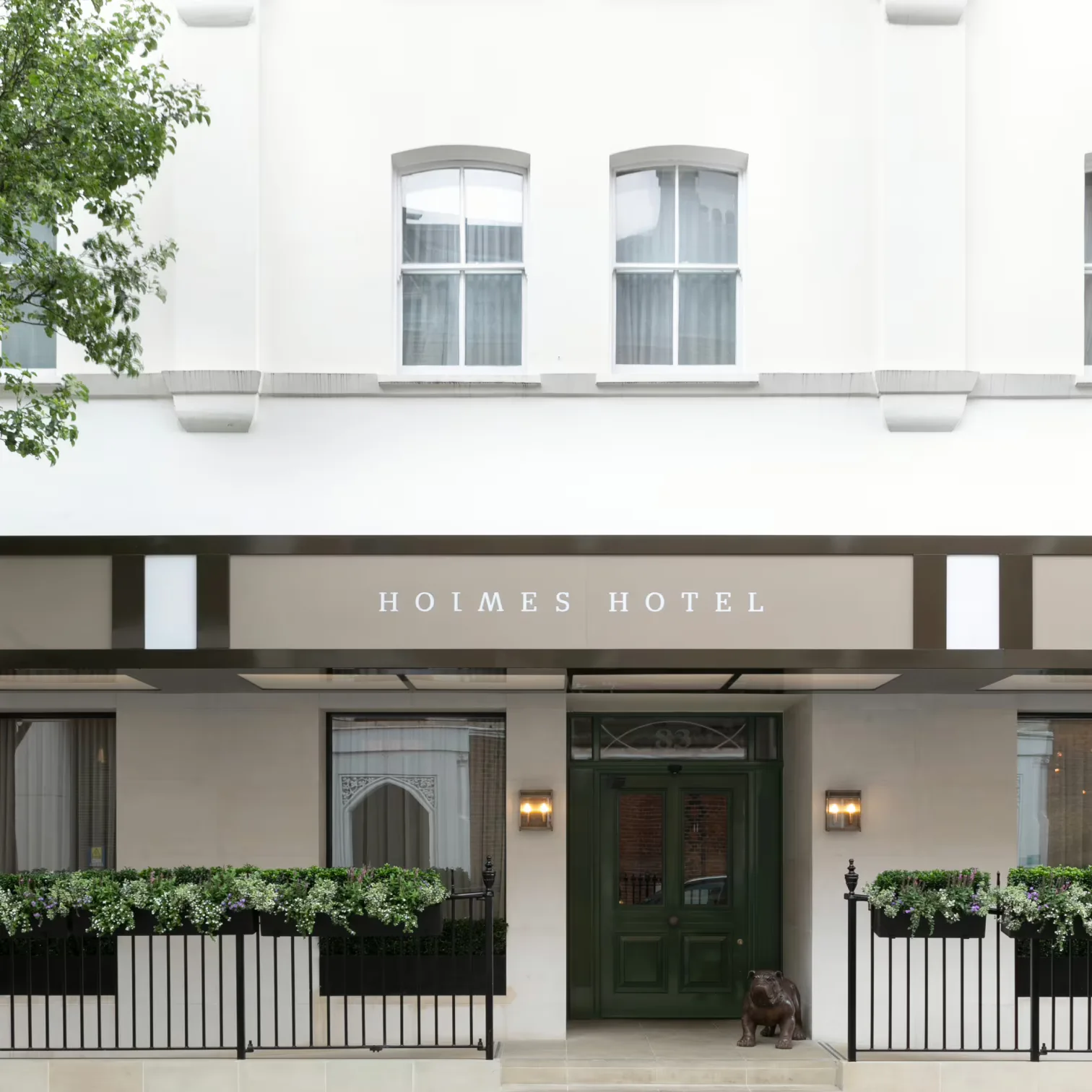 Interior of The Residence at Holmes Hotel London