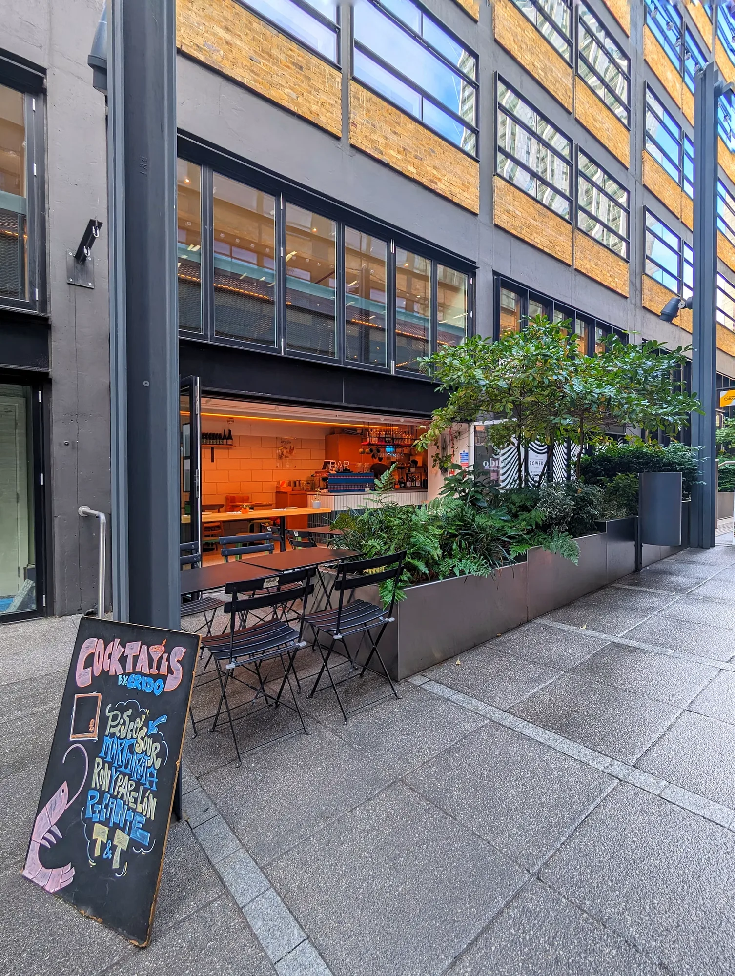 Interior of Crudo