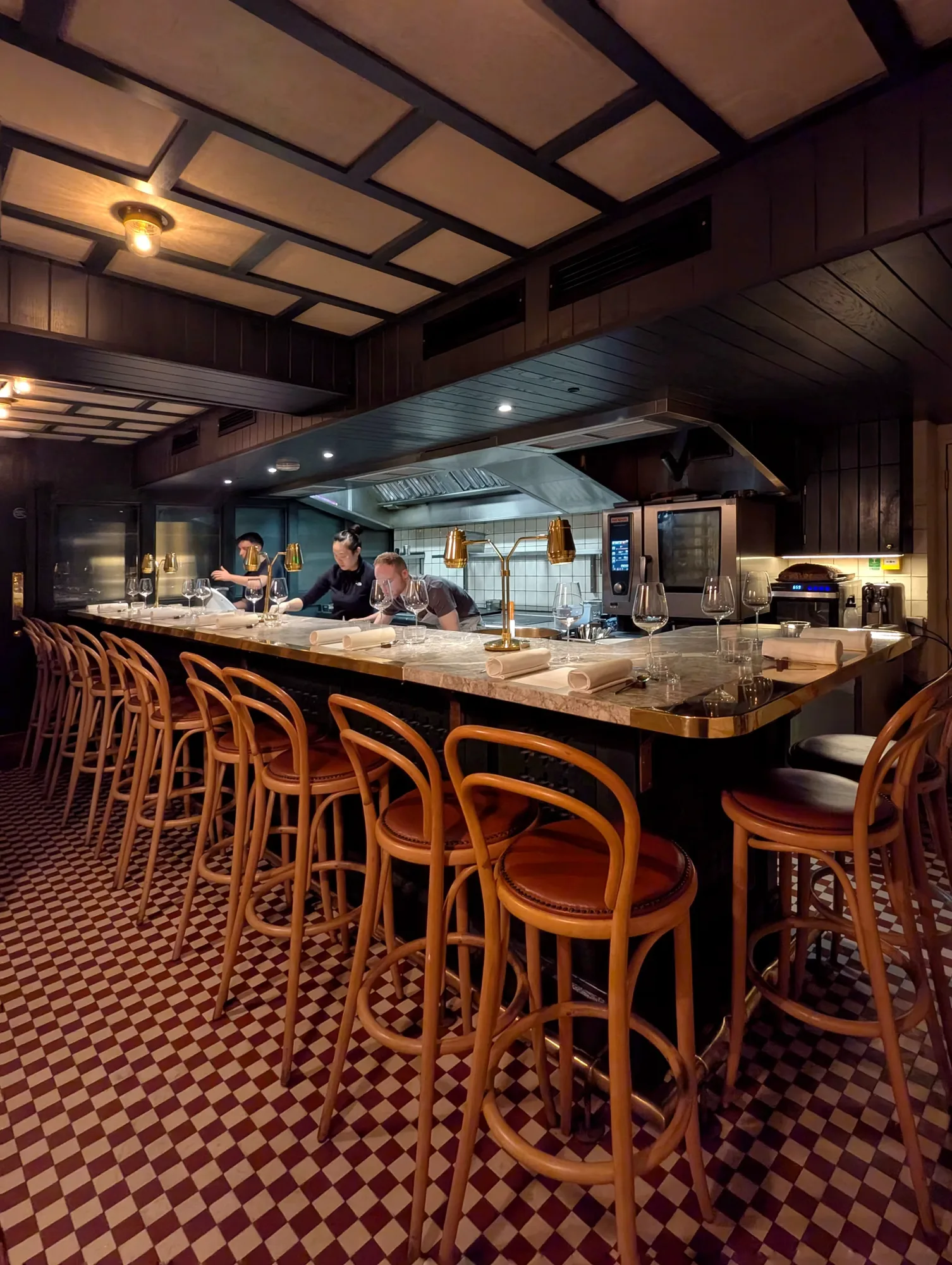 Interior of Evelyns Table